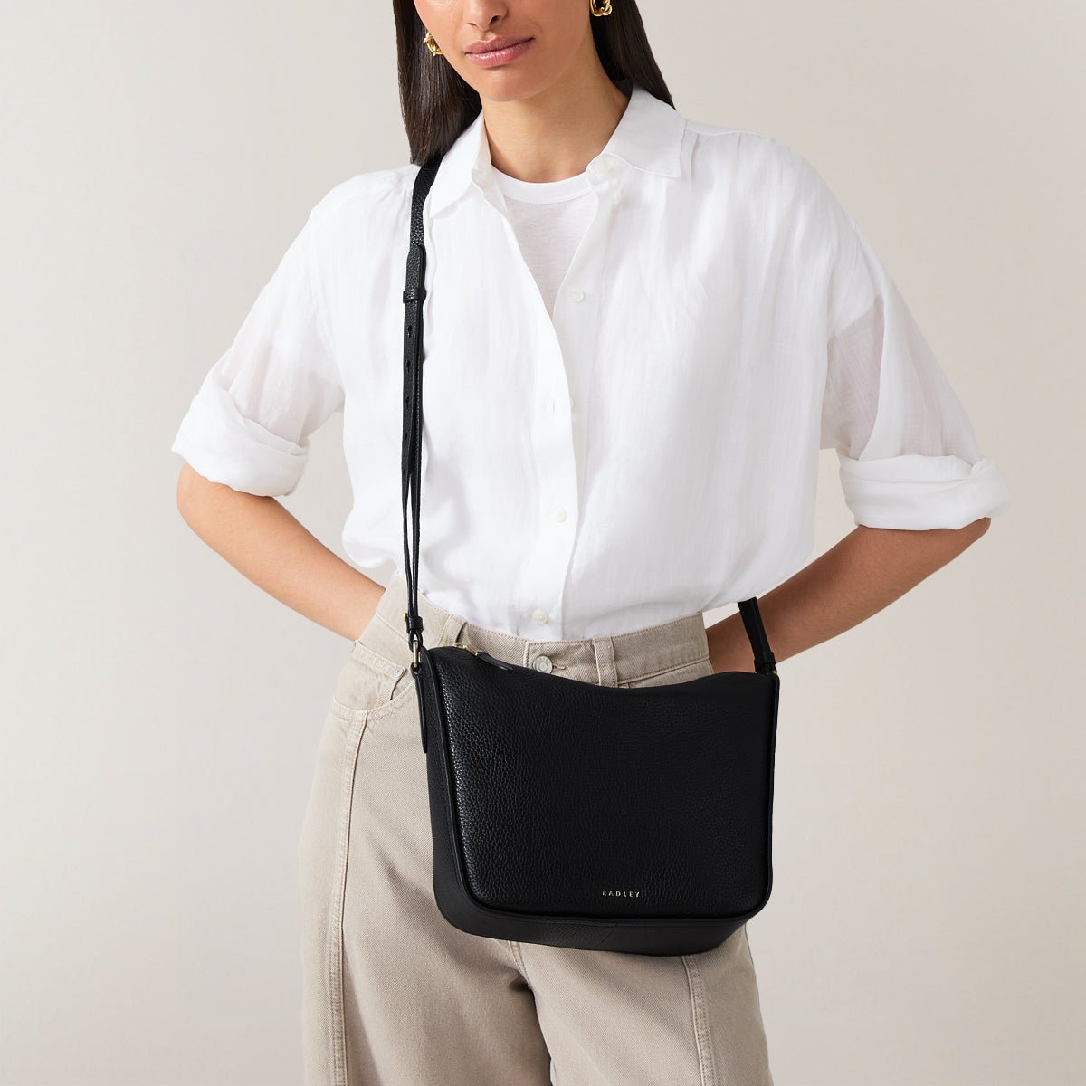Oak Street Medium Ziptop Cross Body Black - RUTHERFORD & Co