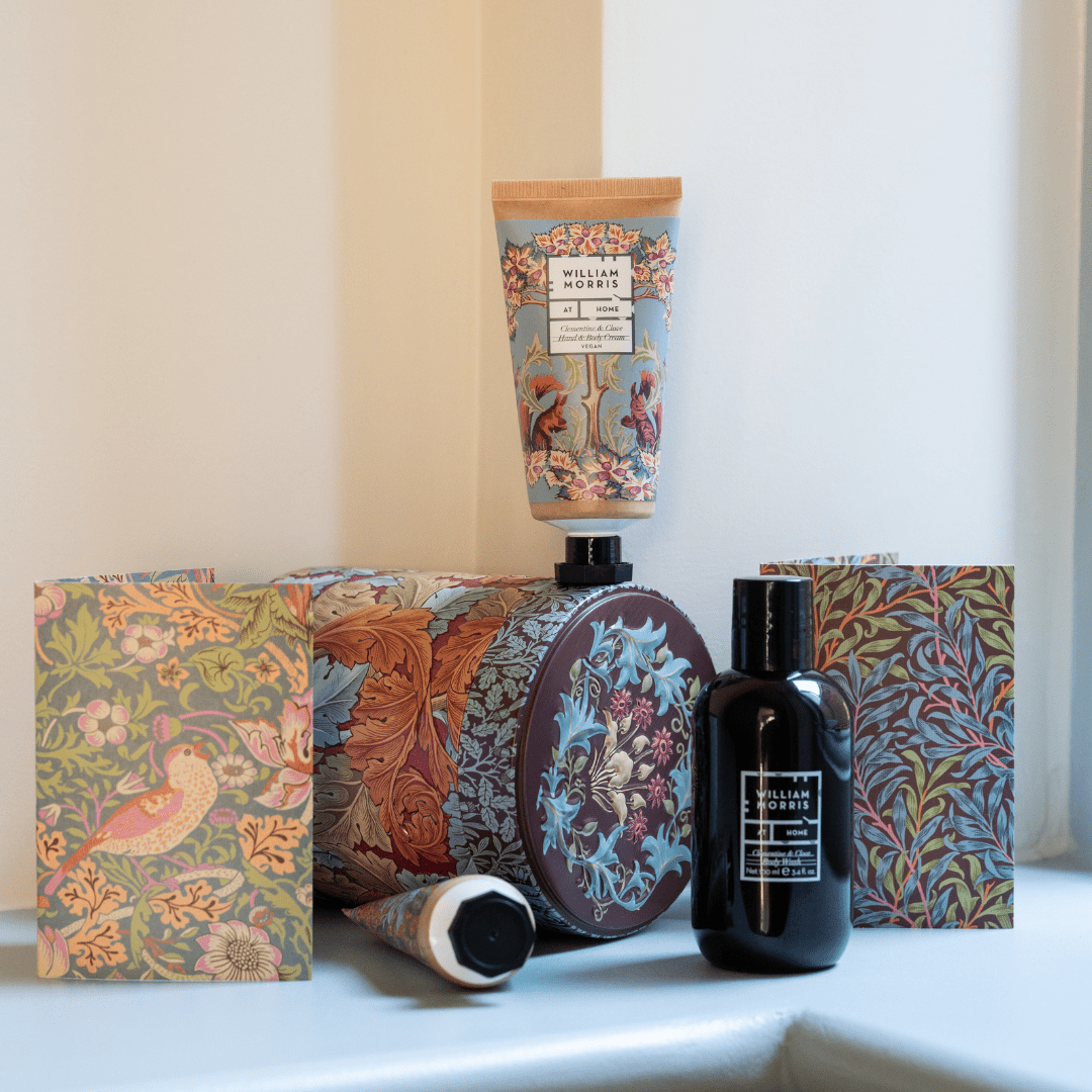 Oak & Willow Bathing Gift Tin - RUTHERFORD & Co