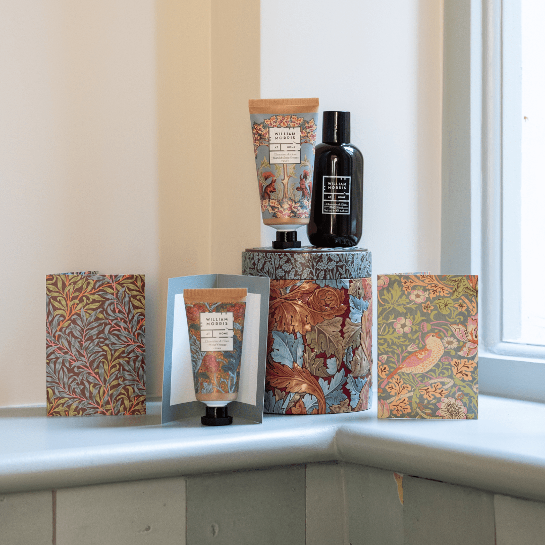 Oak & Willow Bathing Gift Tin - RUTHERFORD & Co