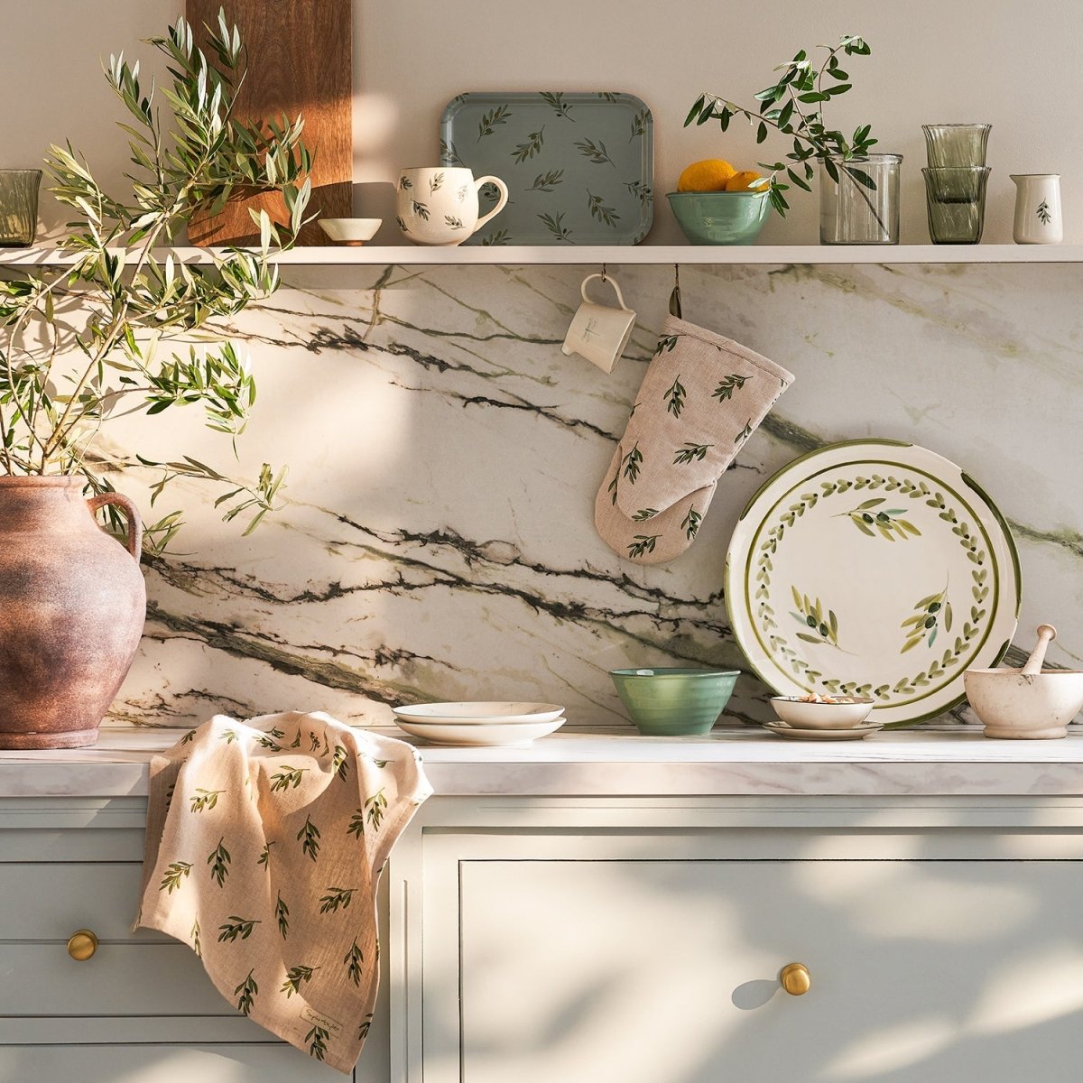 Olive Stoneware Mug - RUTHERFORD & Co
