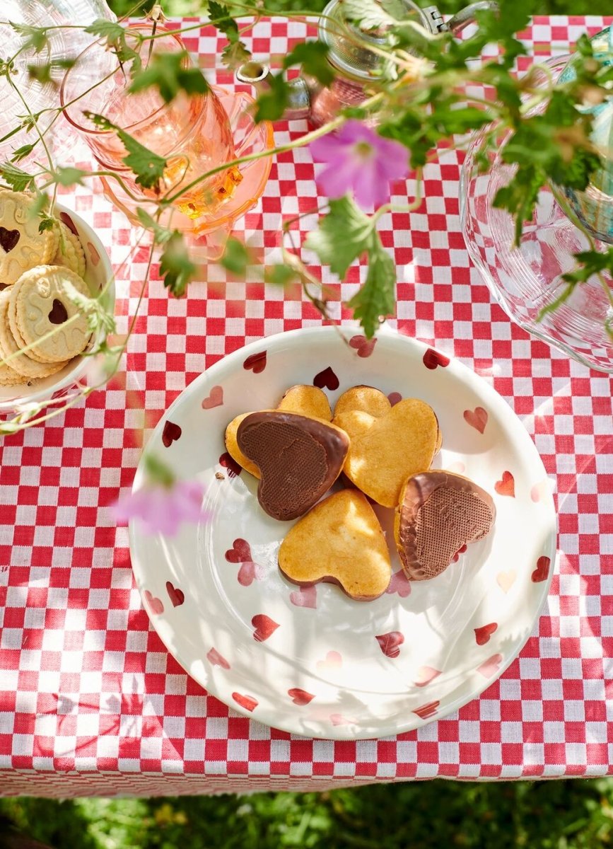 Pink Hearts Medium Pasta Bowl - RUTHERFORD & Co