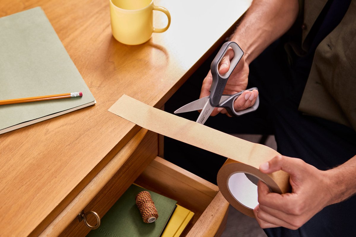 PlusCut™ Grey Scissors with Integrated Box Cutter - RUTHERFORD & Co