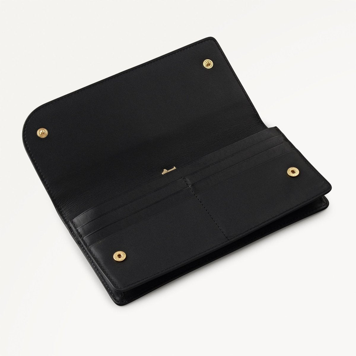 Pockets Leather Large Bifold Wallet In Black - RUTHERFORD & Co