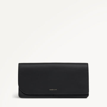 Pockets Leather Large Bifold Wallet In Black - RUTHERFORD & Co
