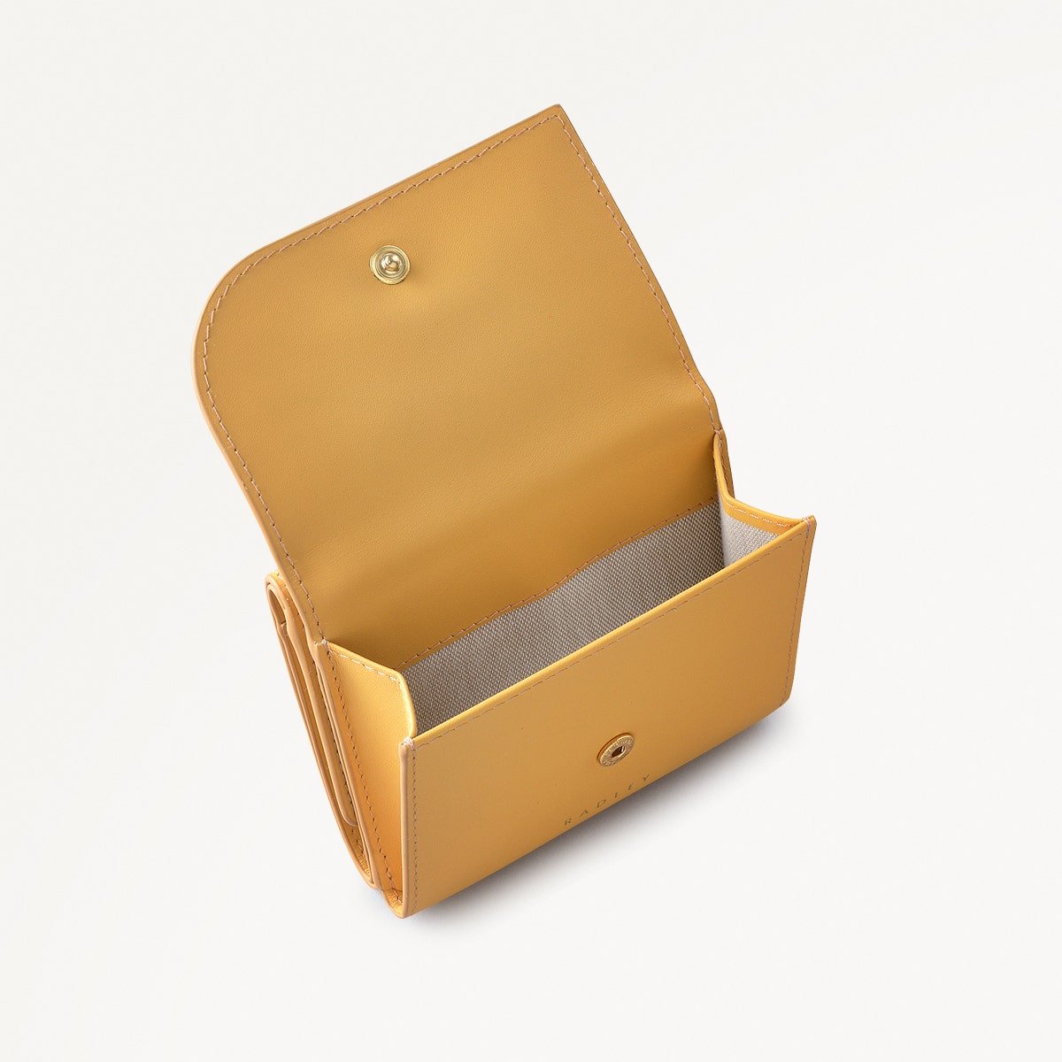 Pockets Leather Small Trifold Wallet In Pecan - RUTHERFORD & Co