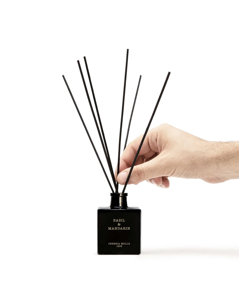 Premium Reed Diffuser 100ml - Basil & Mandarin - Black - RUTHERFORD & Co