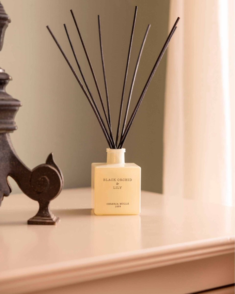 Premium Reed Diffuser 100ml Black Orchid & Lily (Cream) - RUTHERFORD & Co