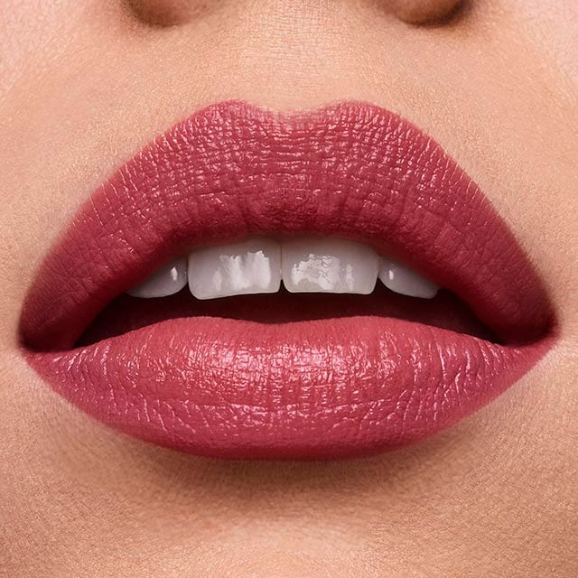 Pure Color Creme Lipstick - RUTHERFORD & Co