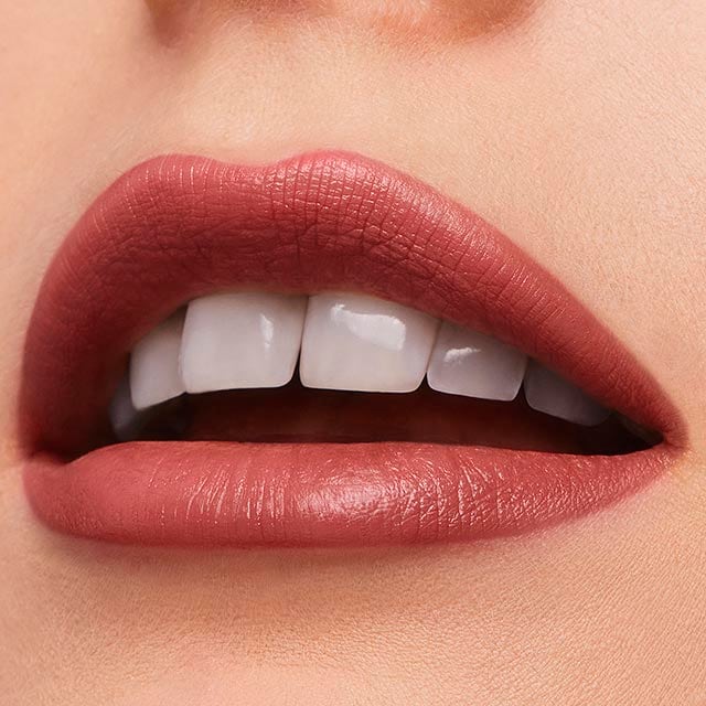Pure Color Creme Lipstick - RUTHERFORD & Co