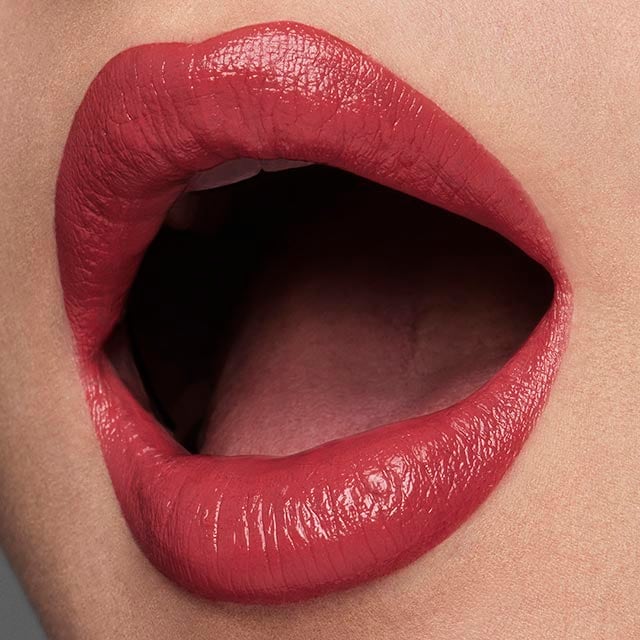 Pure Color Creme Lipstick - RUTHERFORD & Co