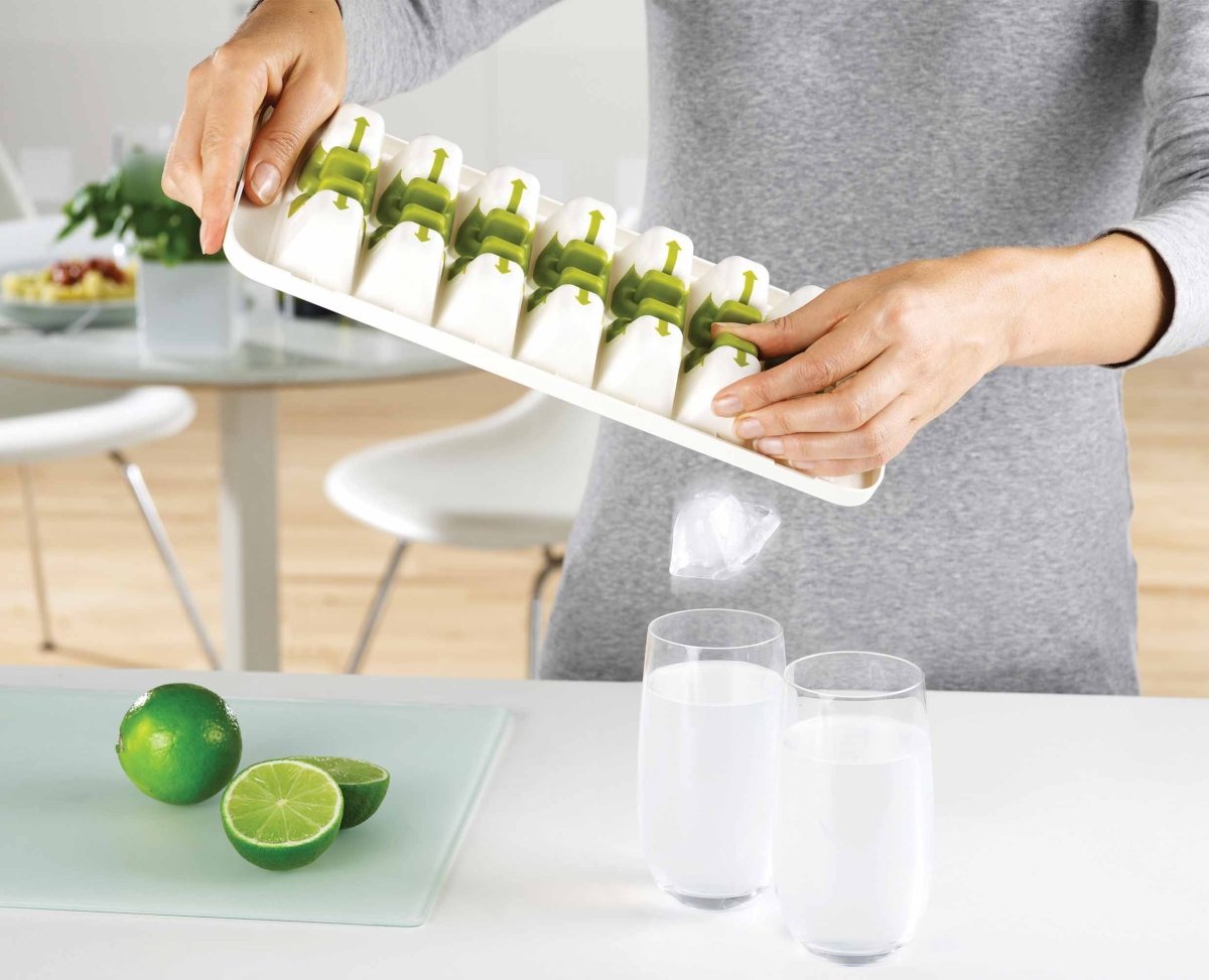 QuickSnap™ Plus Green Ice Cube Tray - RUTHERFORD & Co