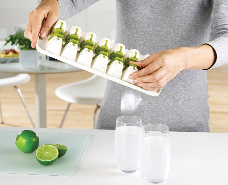 QuickSnap™ Plus Green Ice Cube Tray - RUTHERFORD & Co