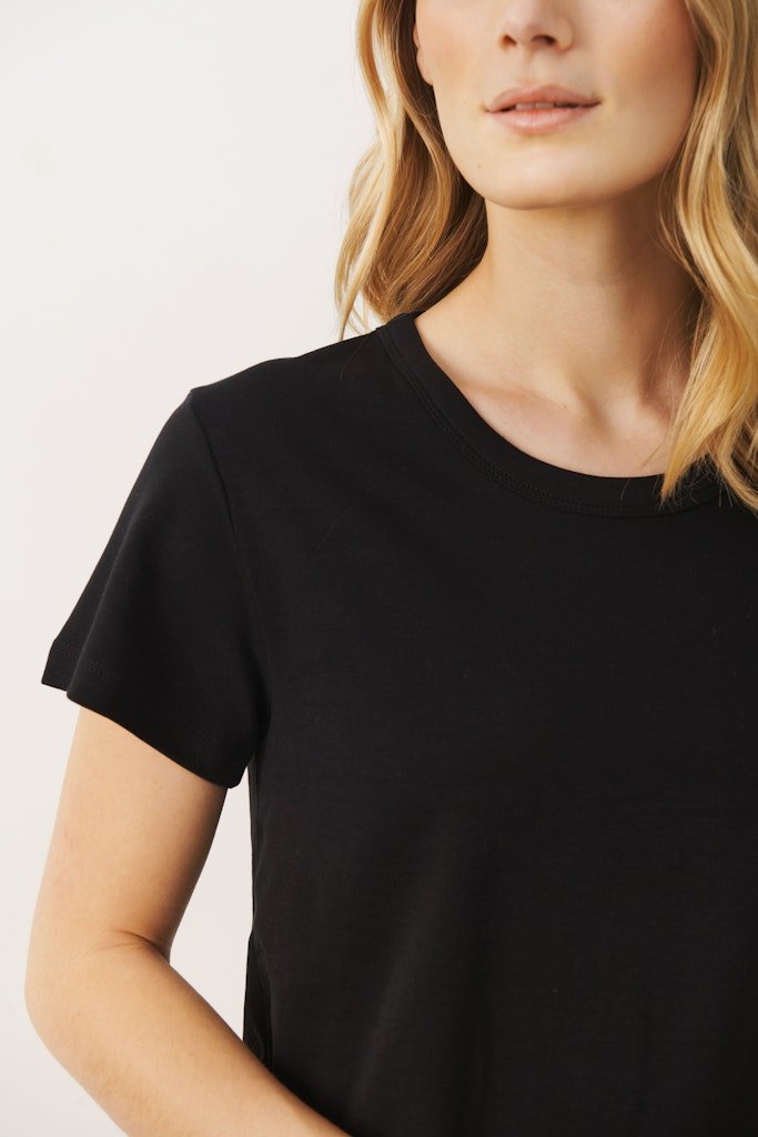 RatanPW Ts T-shirt - Black - RUTHERFORD & Co