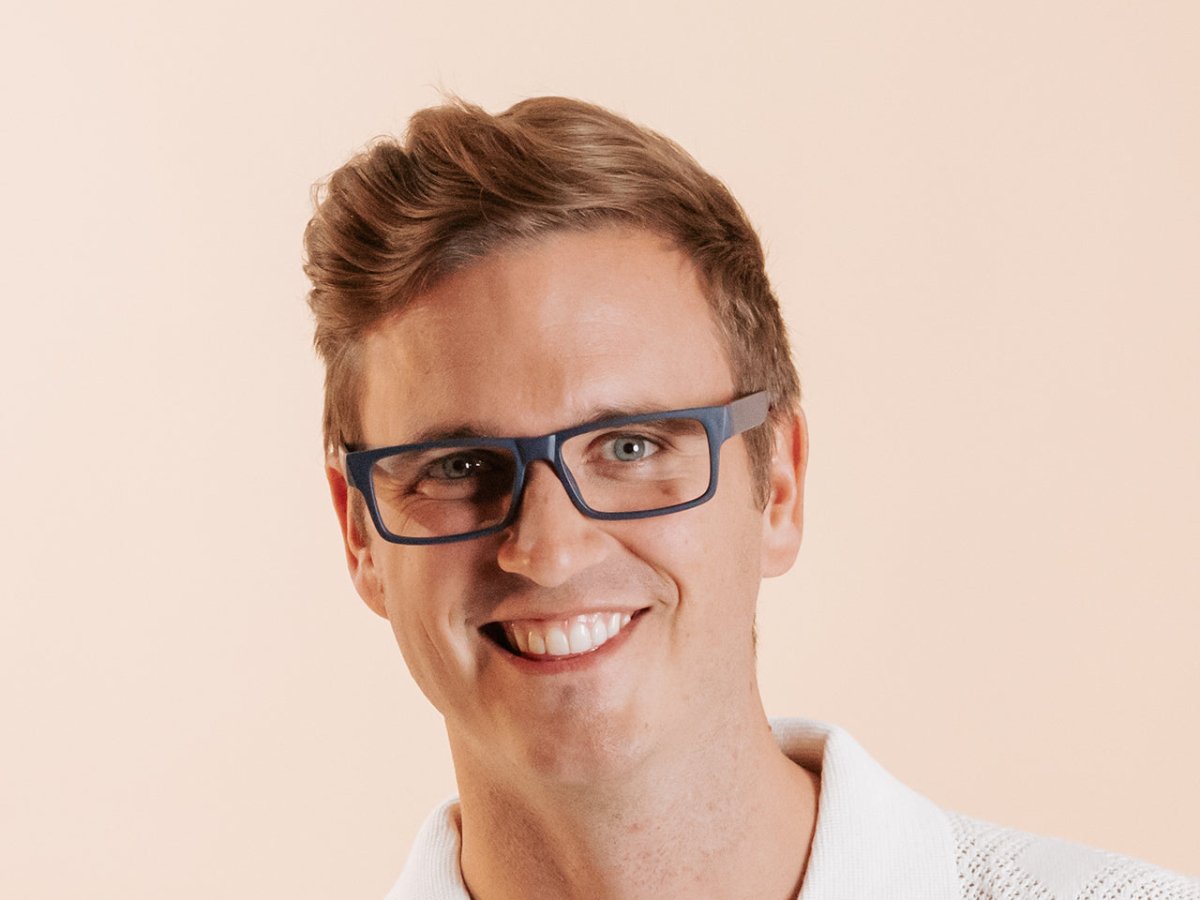 Reading Glasses 'Logan' Matt Blue - RUTHERFORD & Co