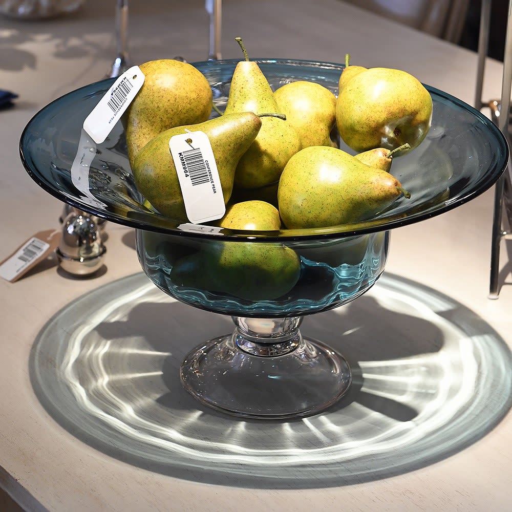 Real Feel Conference Pear - RUTHERFORD & Co