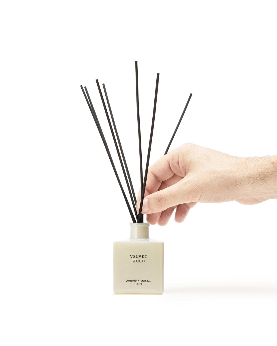 Reed Diffuser Velvet Wood 100ml - RUTHERFORD & Co