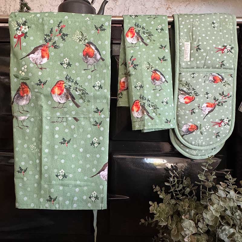 Robins and Holly Apron - RUTHERFORD & Co