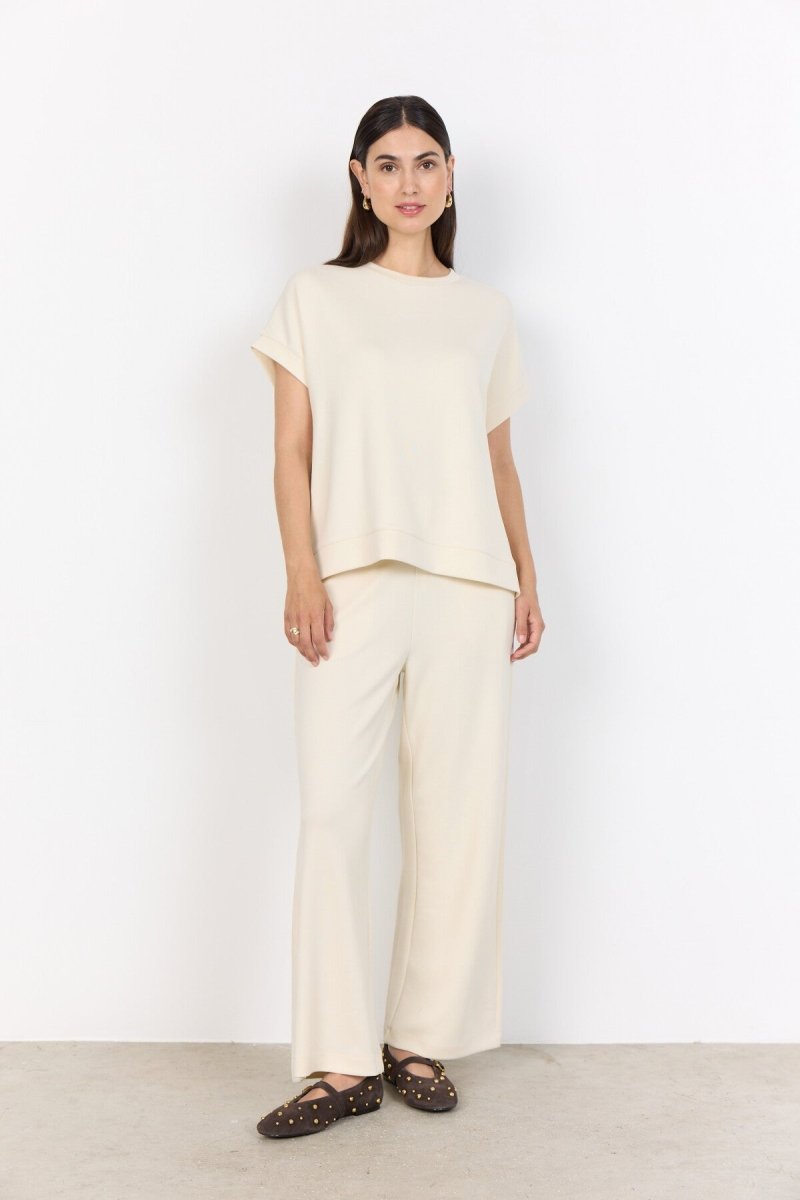 SC-BANU 245 T-shirt Cream - RUTHERFORD & Co