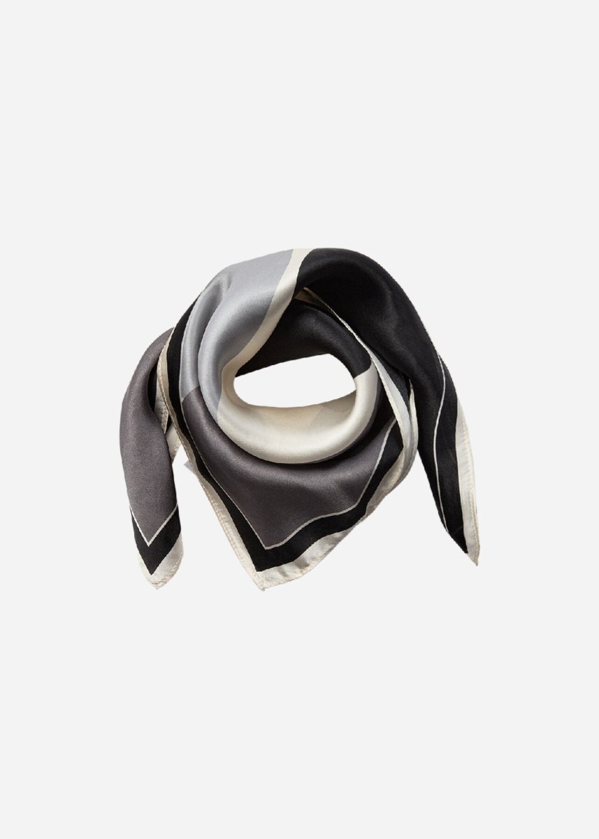 SC - BIRTA 1 Scarf Black - RUTHERFORD & Co