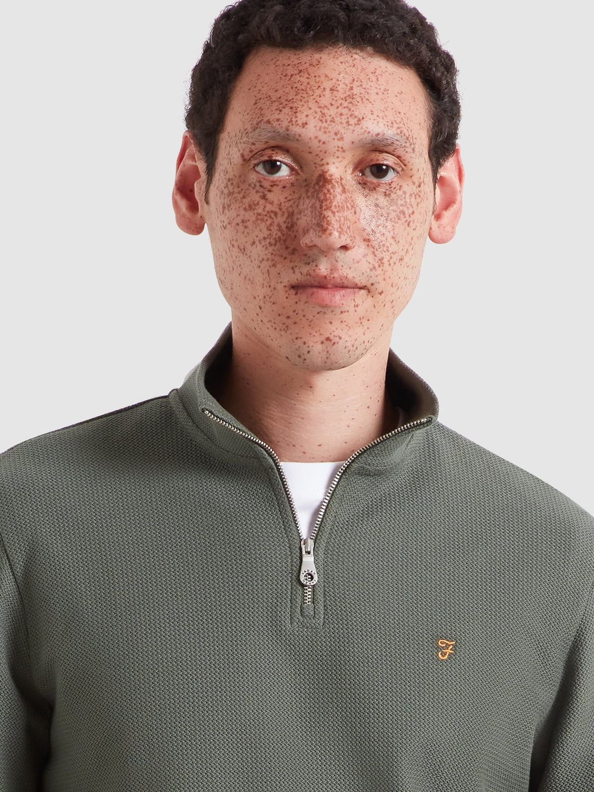 Conrad Textured Quarter Zip Sweatshirt In Rosemary