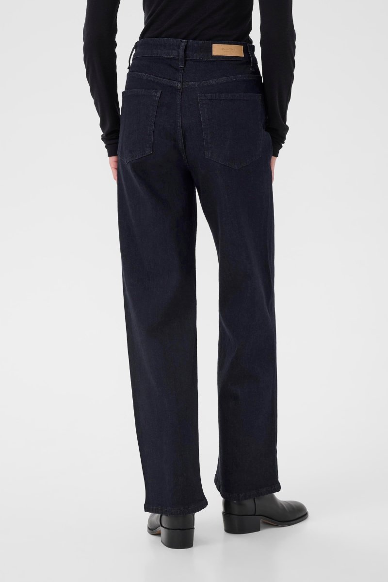 SimonaPW JE - RUTHERFORD & Co