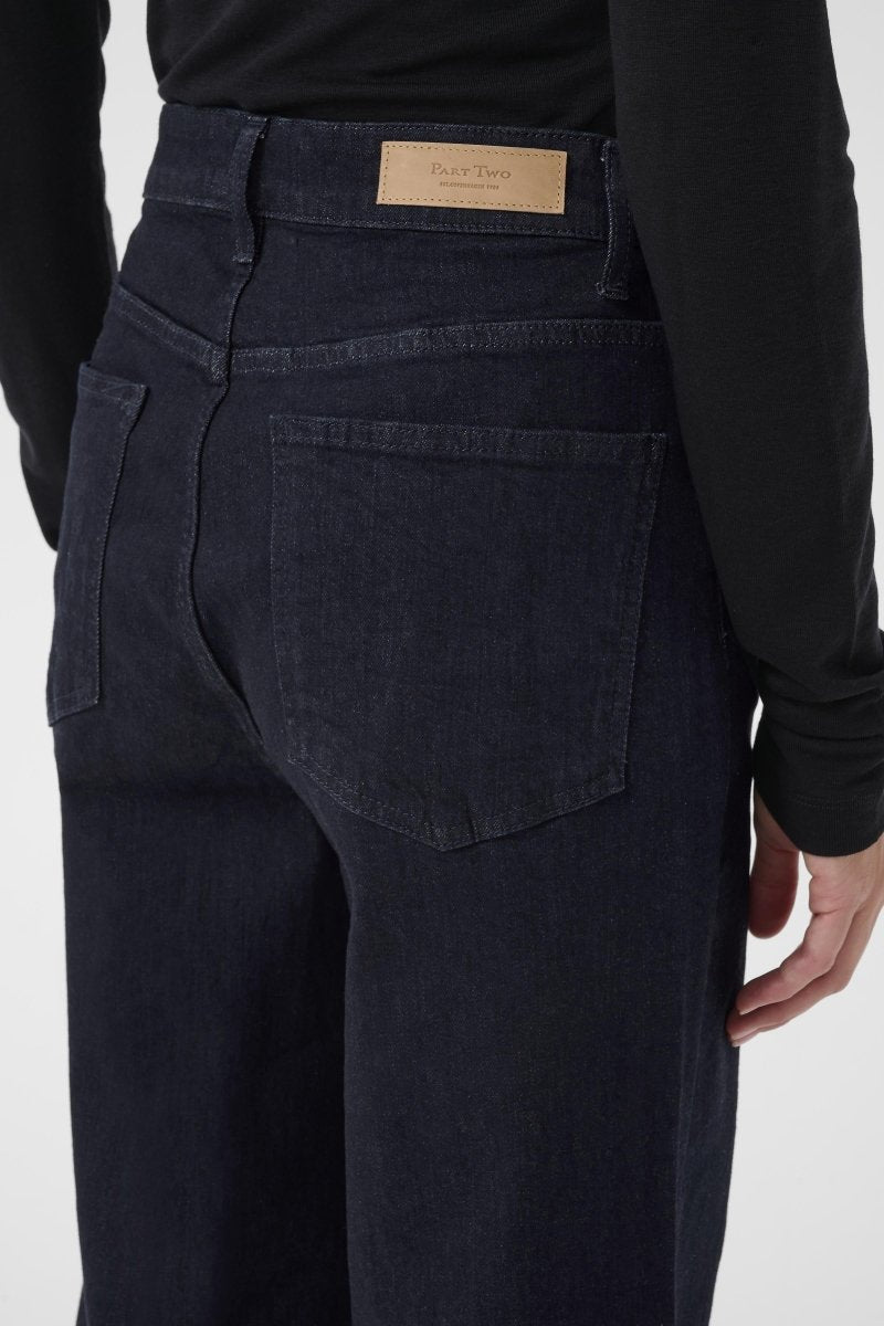 SimonaPW JE - RUTHERFORD & Co