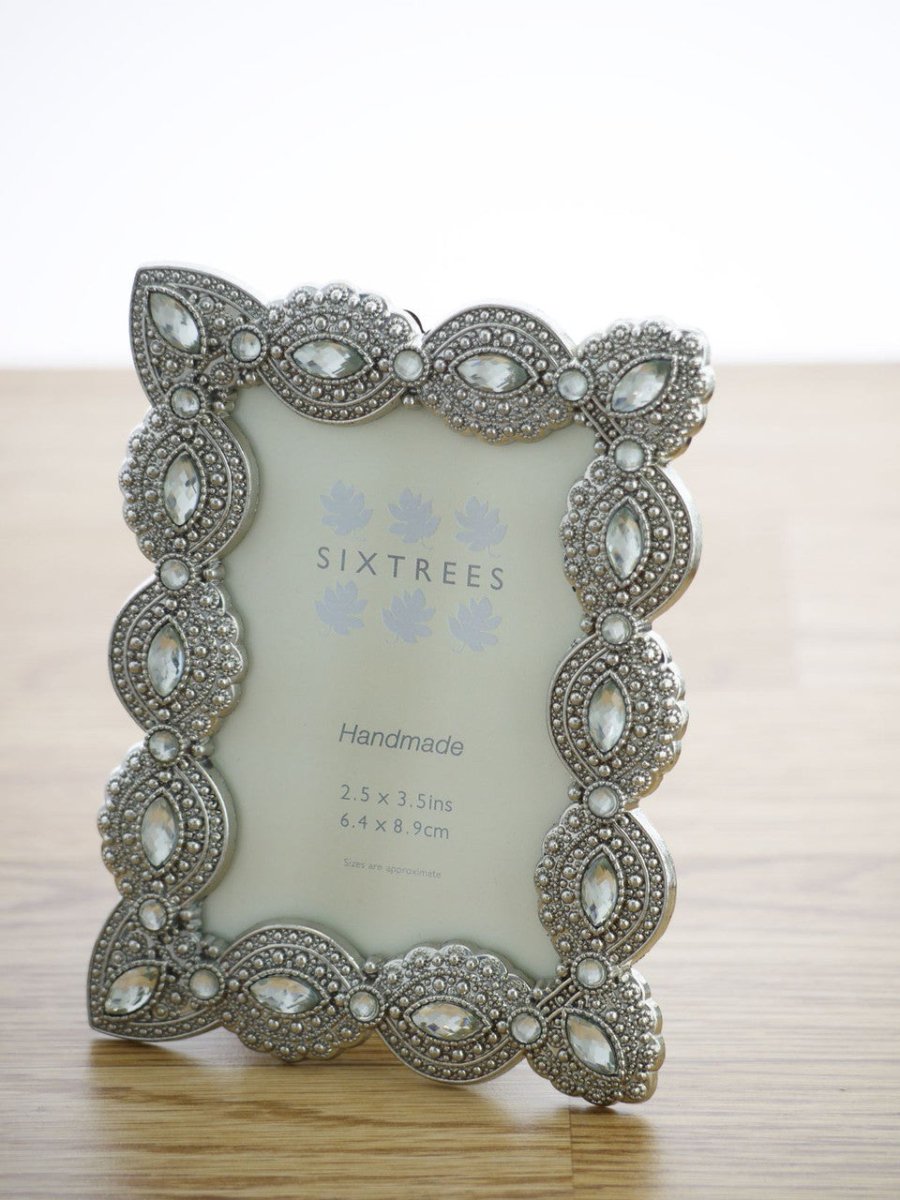 Sixtrees Cecilia Antique Vintage and Shabby Chic Style - RUTHERFORD & Co