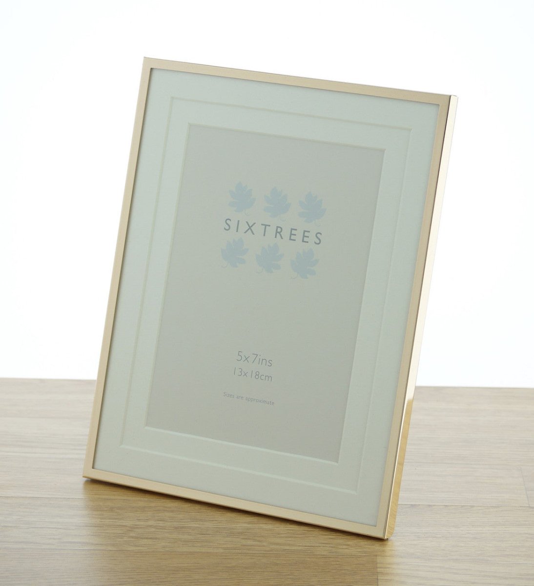Sixtrees Park Lane Gold 7 x 5 inch Photoframe - RUTHERFORD & Co