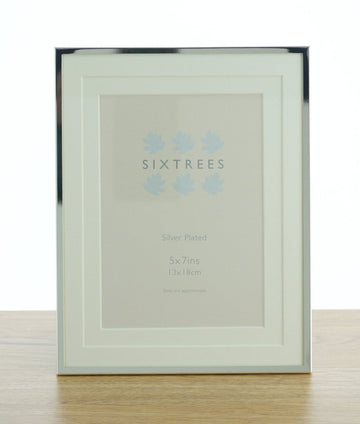 Sixtrees Park Lane Silver Plated 7x5 inch Photoframe - RUTHERFORD & Co