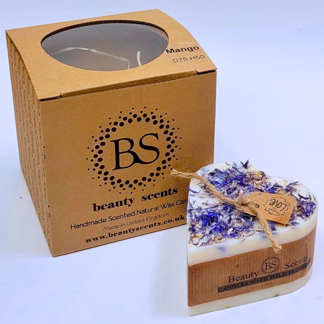 Small Heart Scented Candle with Wild Flowers - RUTHERFORD & Co