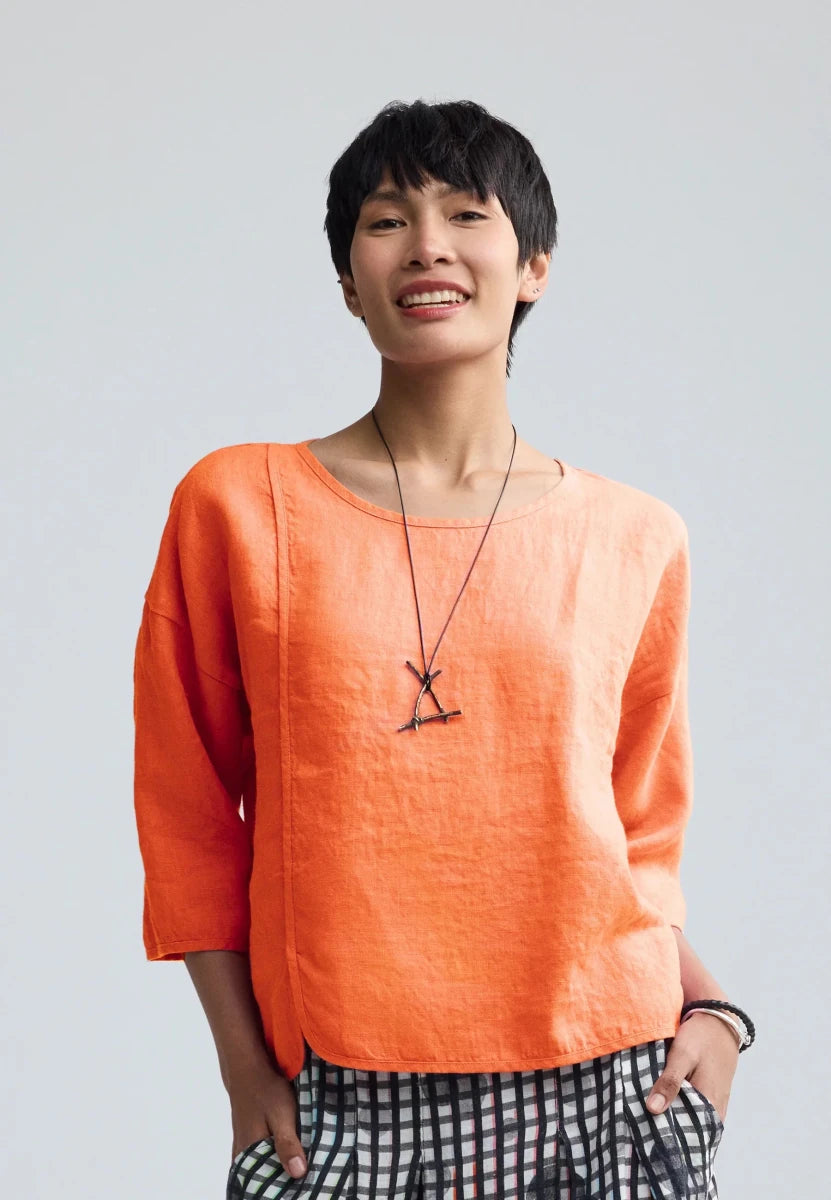 SOLARA Boxy linen blouse - RUTHERFORD & Co