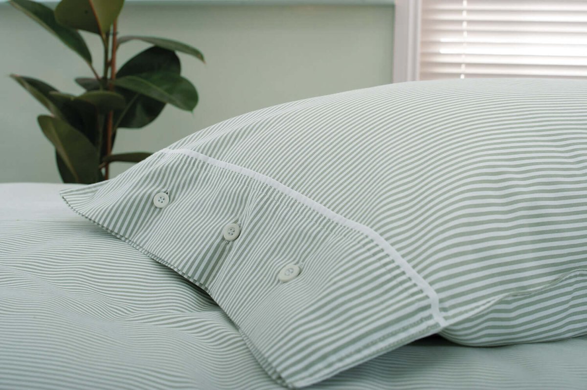 Southport Cotton Duvet Set with Button Cuff Detail - RUTHERFORD & Co