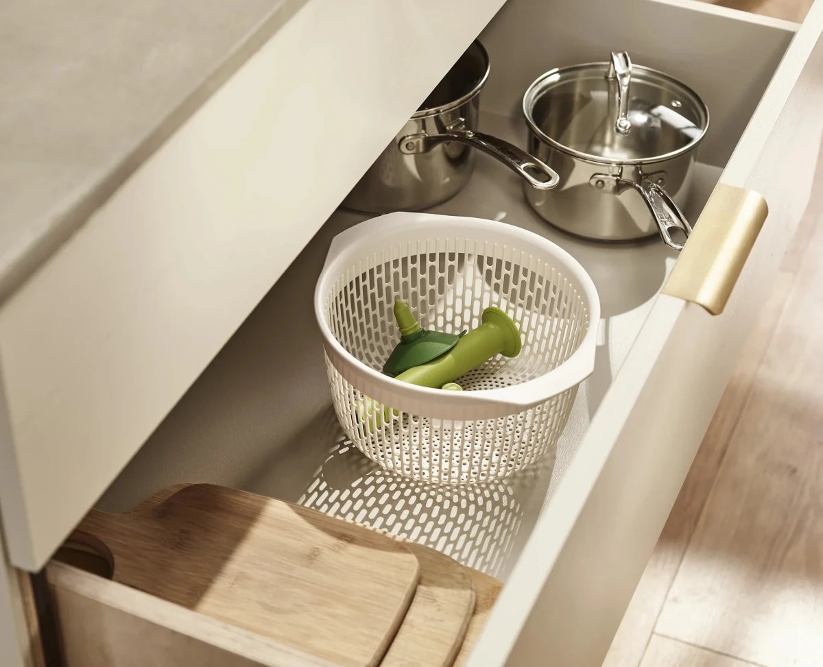 Spindola™ Green In - sink Salad - spinning Colander - RUTHERFORD & Co
