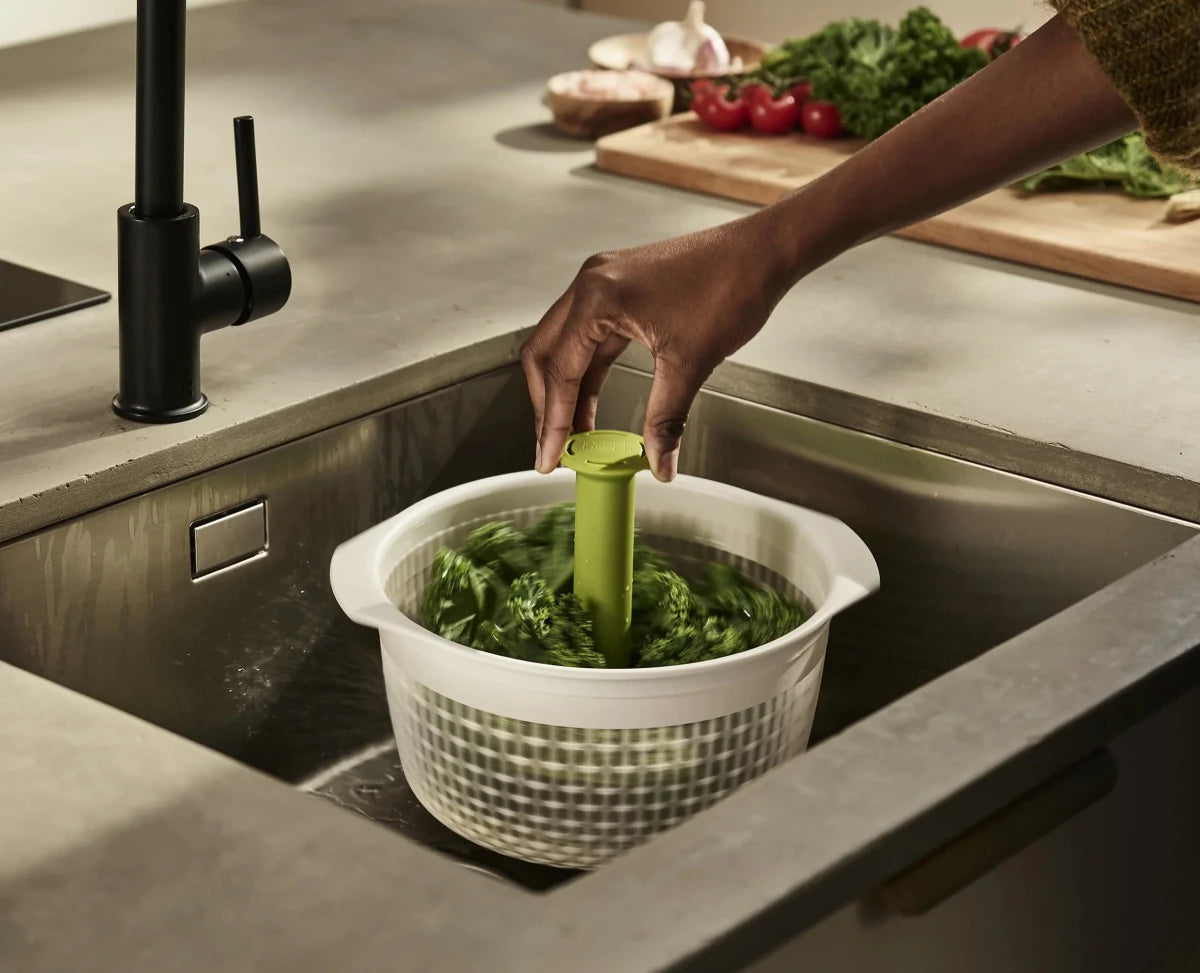 Spindola™ Green In - sink Salad - spinning Colander - RUTHERFORD & Co