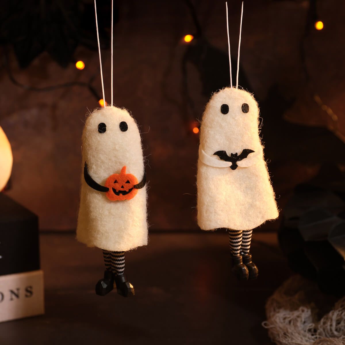 Spooktacular Ghost Hanger - RUTHERFORD & Co