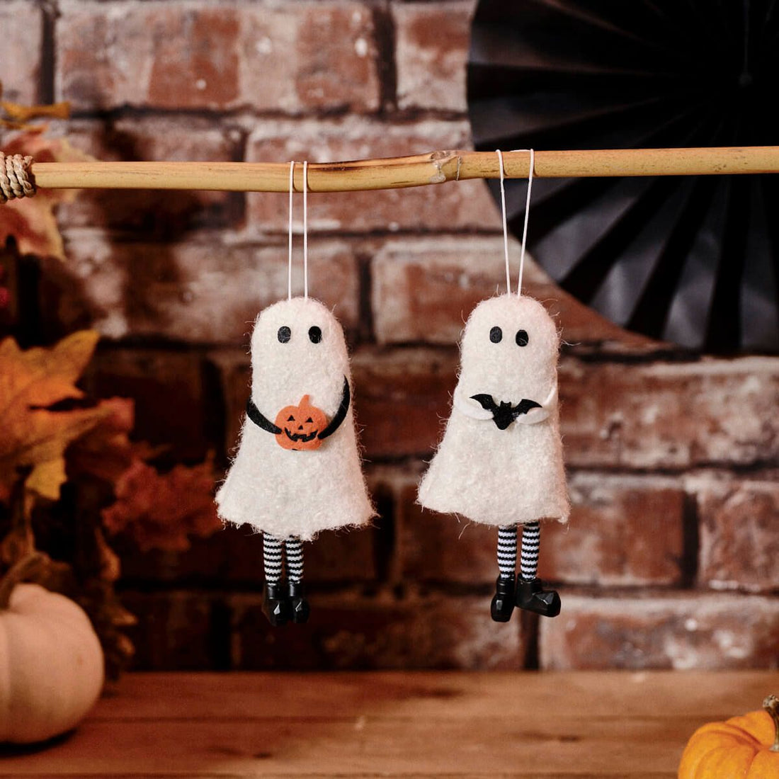 Spooktacular Ghost Hanger - RUTHERFORD & Co