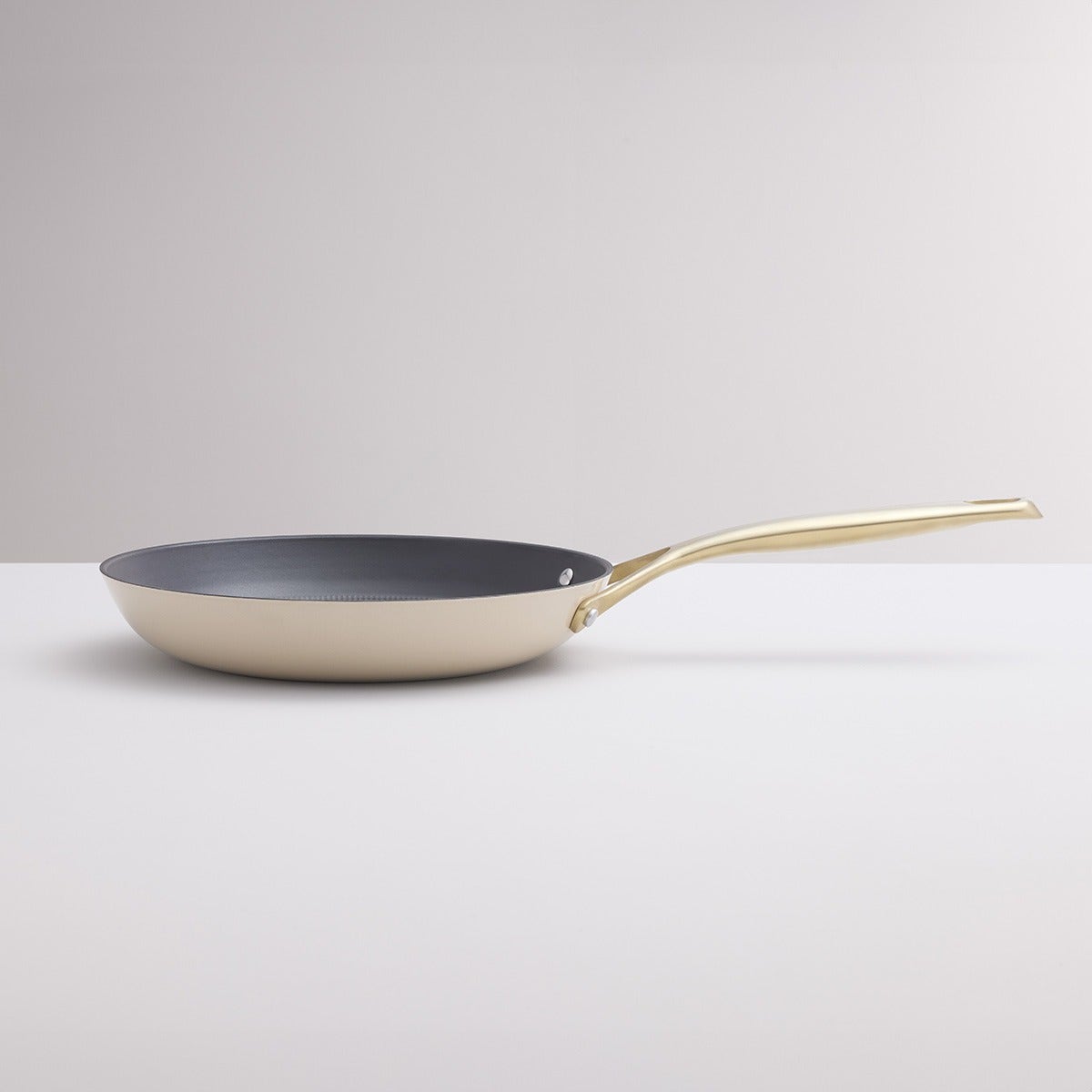 Stellar Cast Light, 24cm Frying Pan, Clay - RUTHERFORD & Co