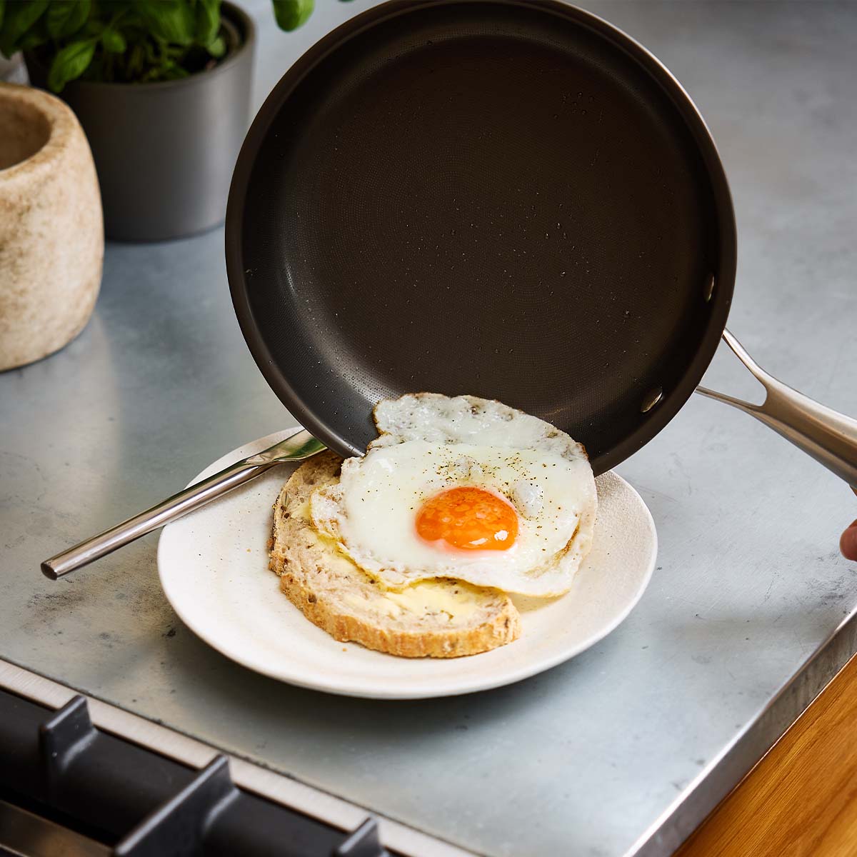 Stellar Zero, 20cm Uncoated Frying Pan - RUTHERFORD & Co