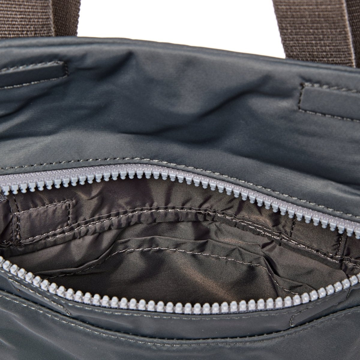 Stratford Crossbody Bag in Beluga - RUTHERFORD & Co