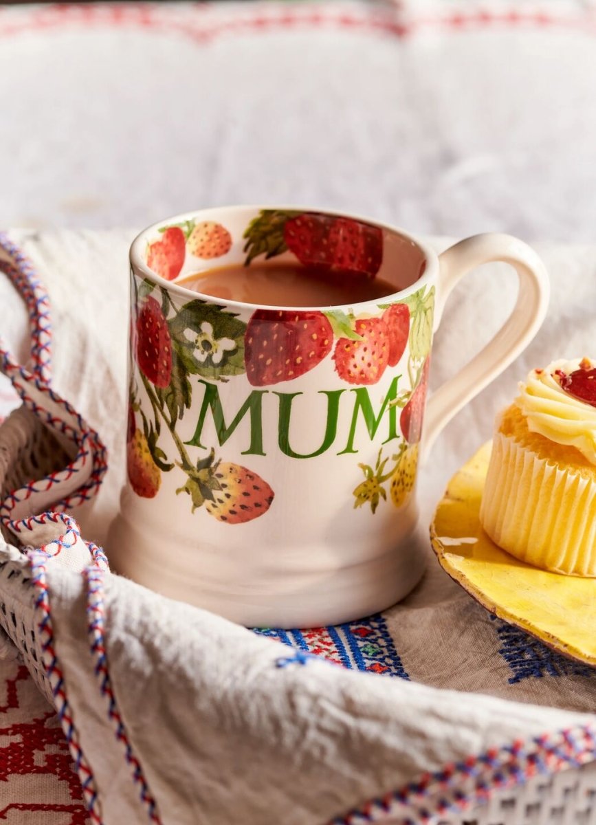 Strawberries Mum 1/2 Pint Mug - RUTHERFORD & Co