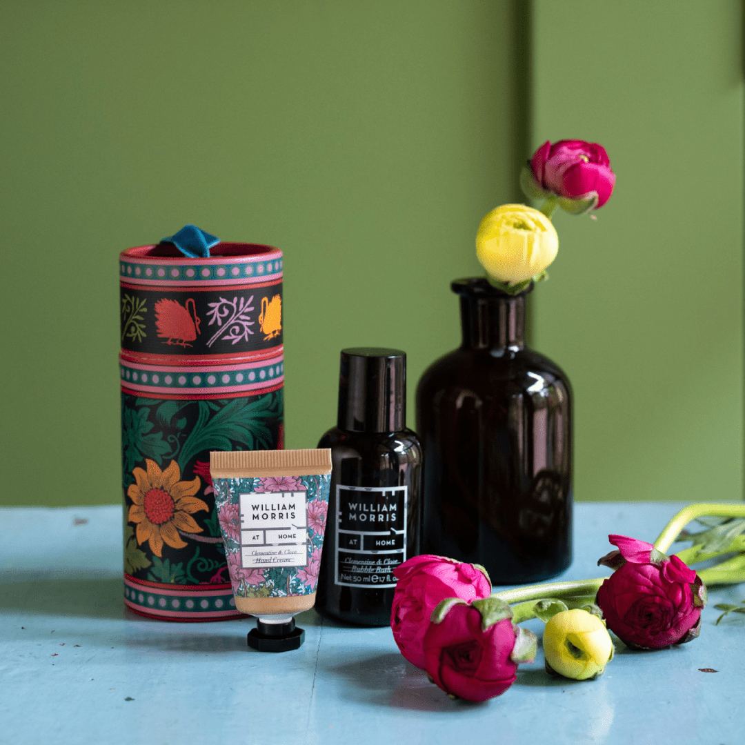 Sunflower Swan Festive Drum Gift Set - RUTHERFORD & Co