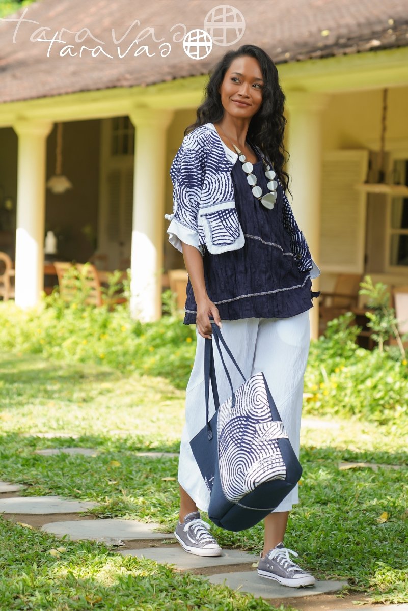 Tara Vao Morgan 2094 L. Top Navy - RUTHERFORD & Co