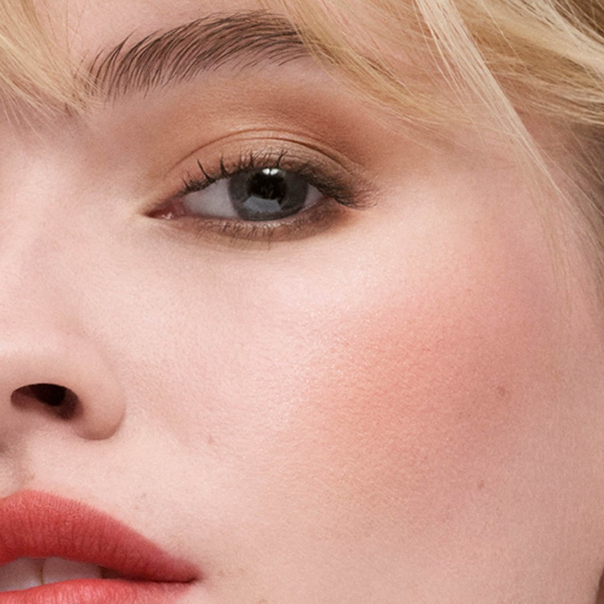 The Sculpting Blush - RUTHERFORD & Co