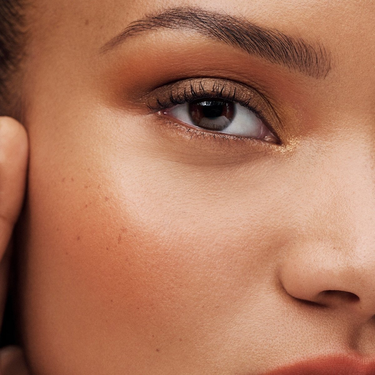 The Sculpting Blush - RUTHERFORD & Co