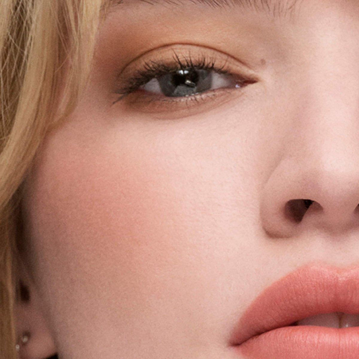 The Sculpting Blush - RUTHERFORD & Co