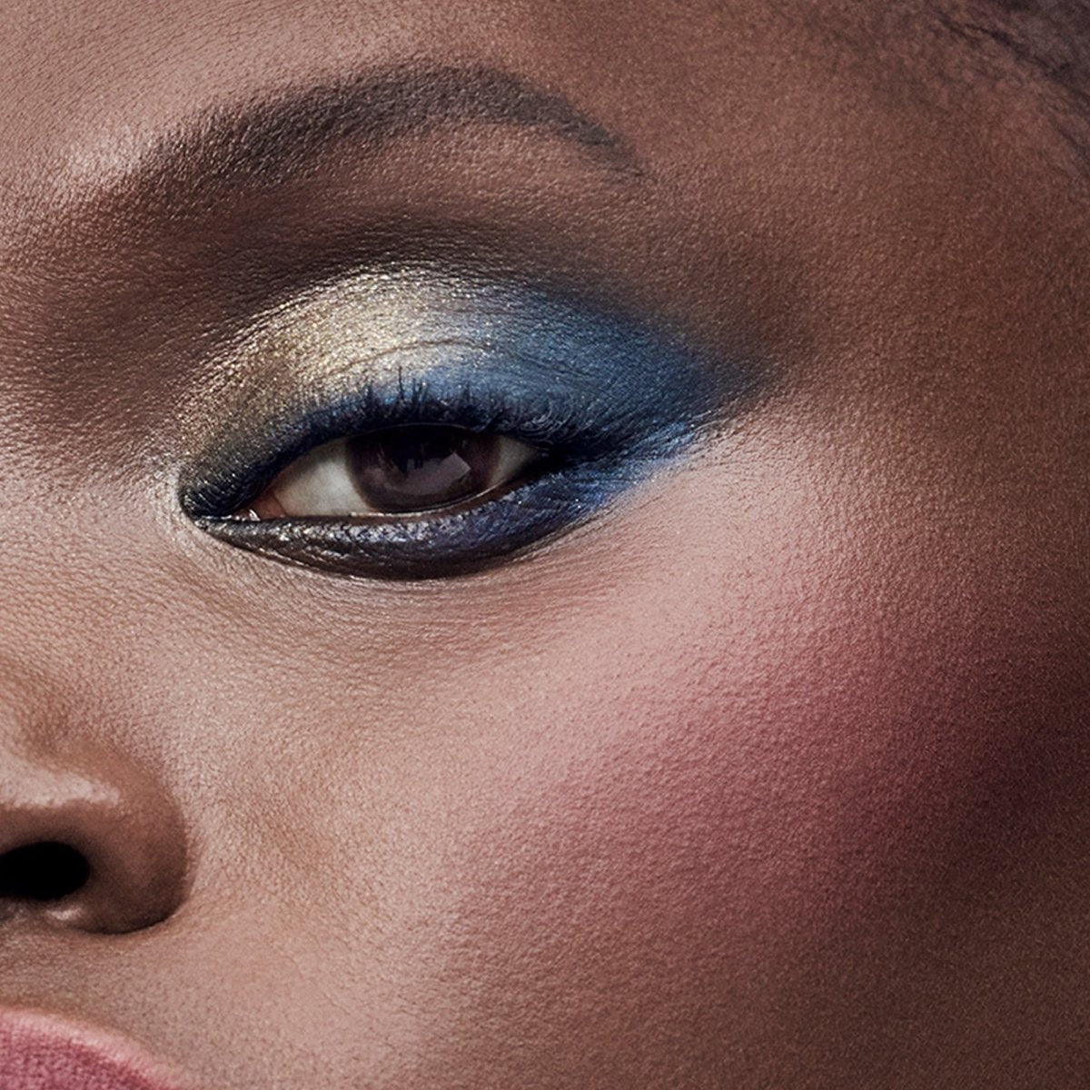 The Sculpting Blush - RUTHERFORD & Co