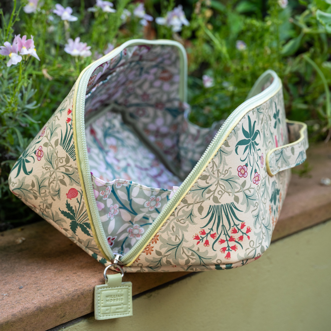 The Voyager Celandine Beauty Storage Bag - RUTHERFORD & Co