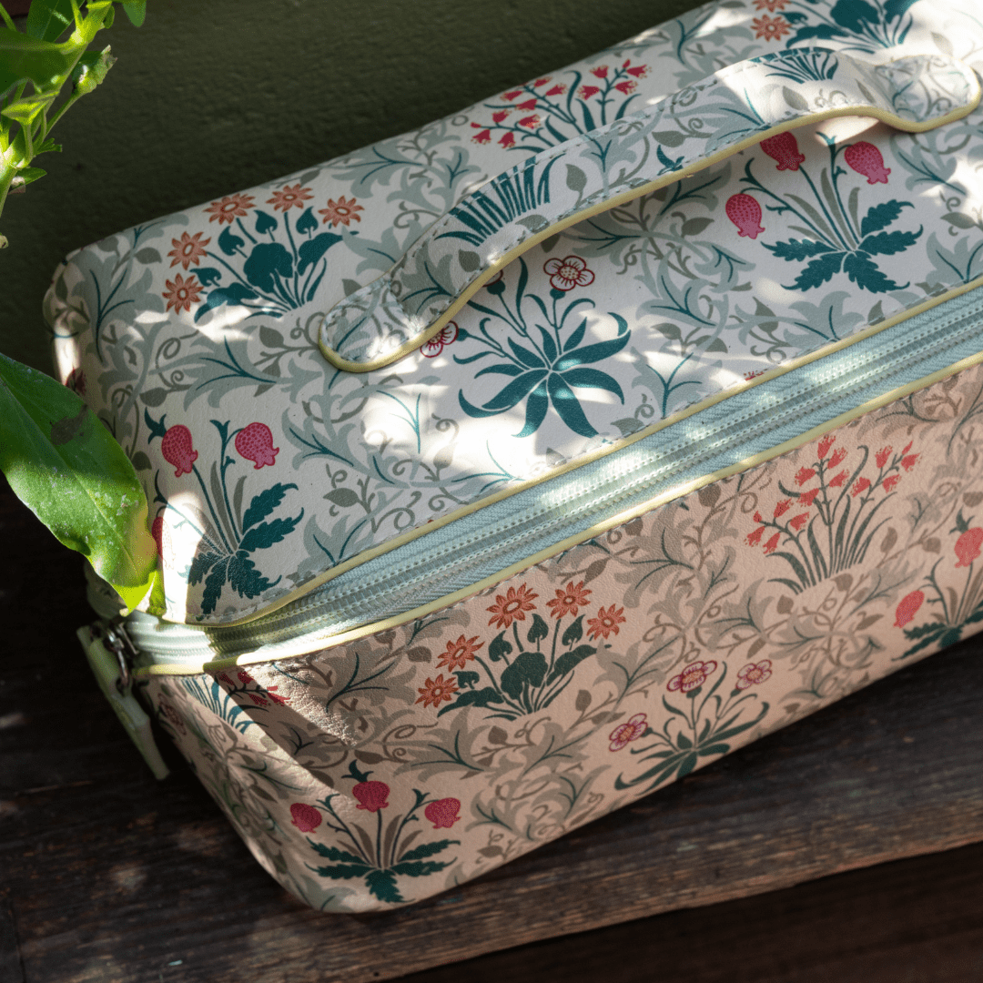The Voyager Celandine Beauty Storage Bag - RUTHERFORD & Co