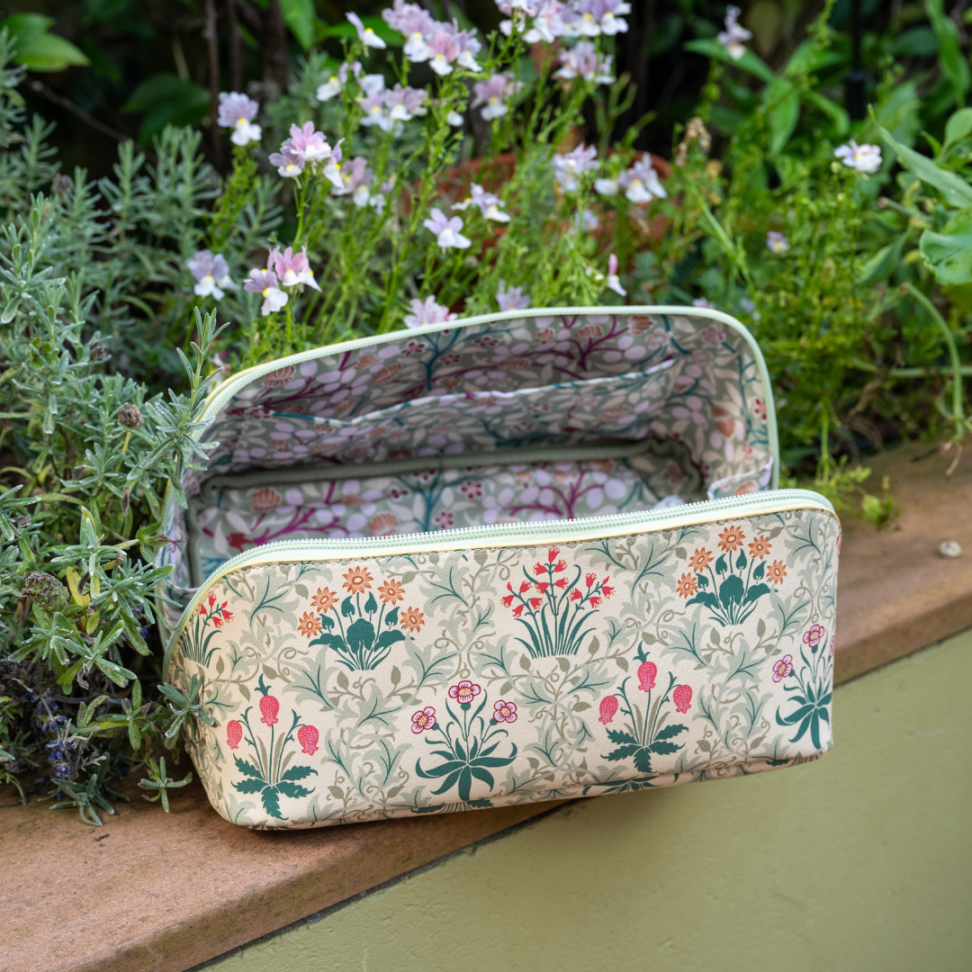 The Voyager Celandine Beauty Storage Bag - RUTHERFORD & Co