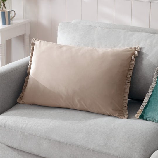 TILLY VELVET FF CUSHION - RUTHERFORD & Co